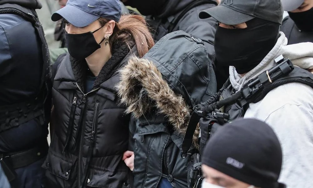 Πάτρα-Η απολογία της Πισπιρίγκου: «Κάτι συνέβη στο νοσοκομείο, τα λάθη είναι ανθρώπινα»-«Καλός πατέρας» ο Μ. Δασκαλάκης